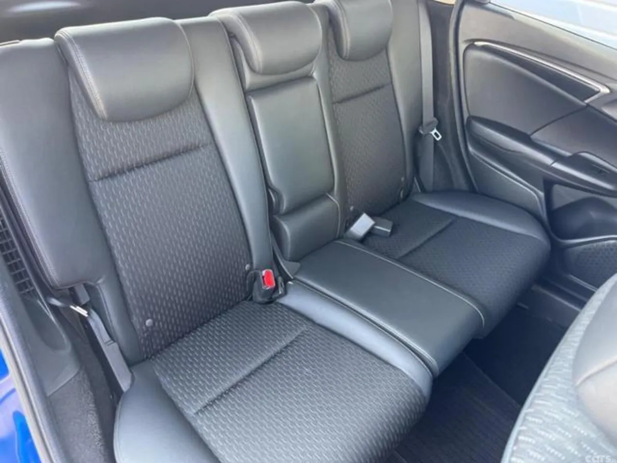 Honda Fit Hatchback, Petrol Hybrid, 2015, Blue