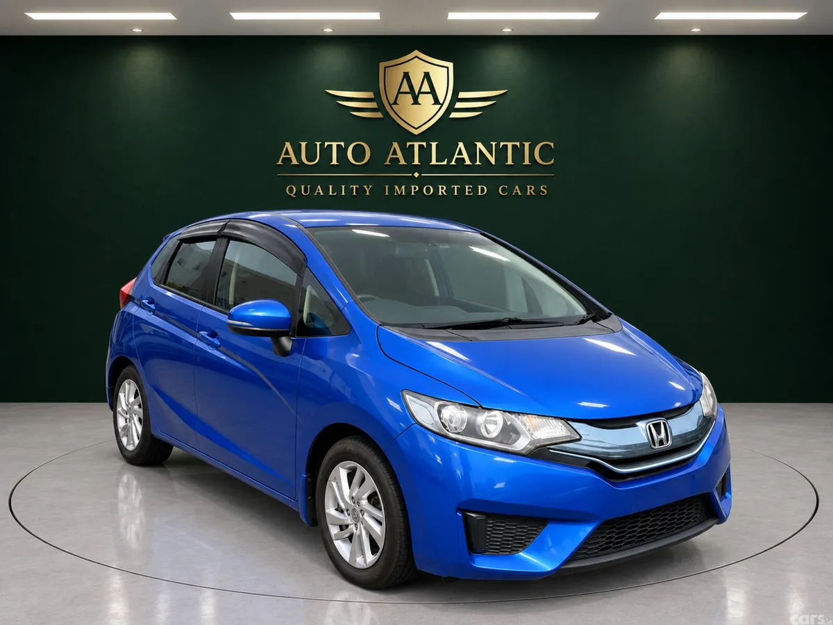 Honda Fit Hatchback, Petrol Hybrid, 2015, Blue