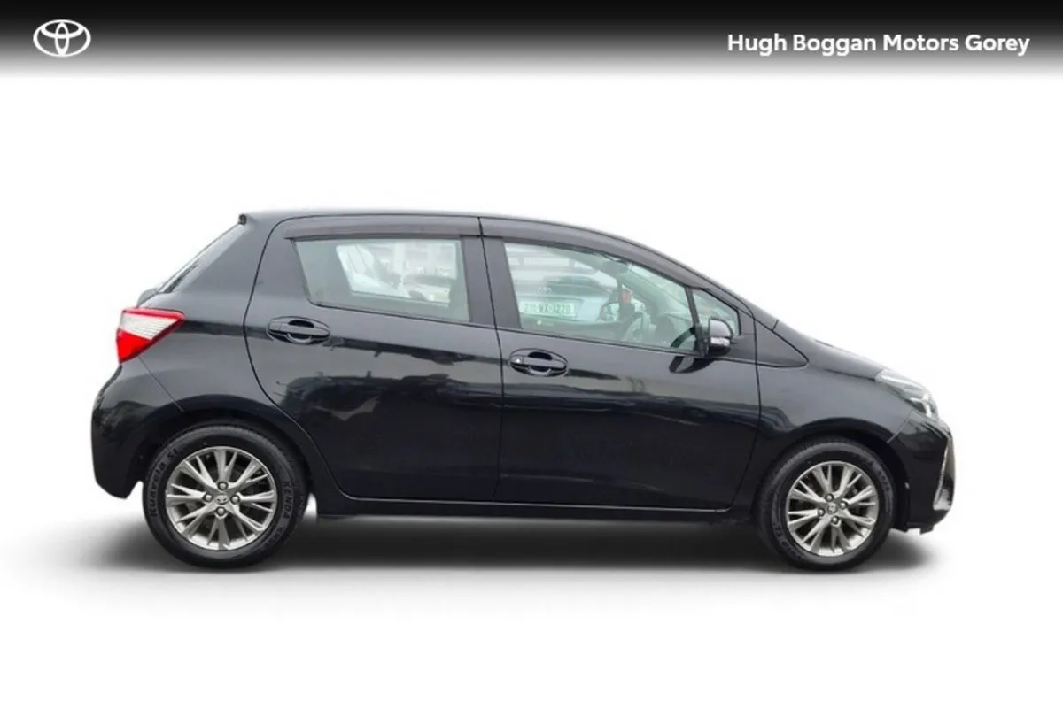 Toyota Yaris Hatchback, Petrol, 2018, Black