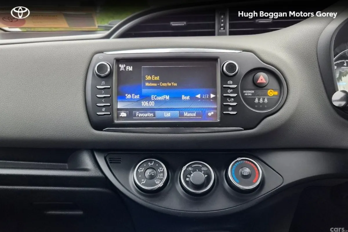 Toyota Yaris Hatchback, Petrol, 2018, Black