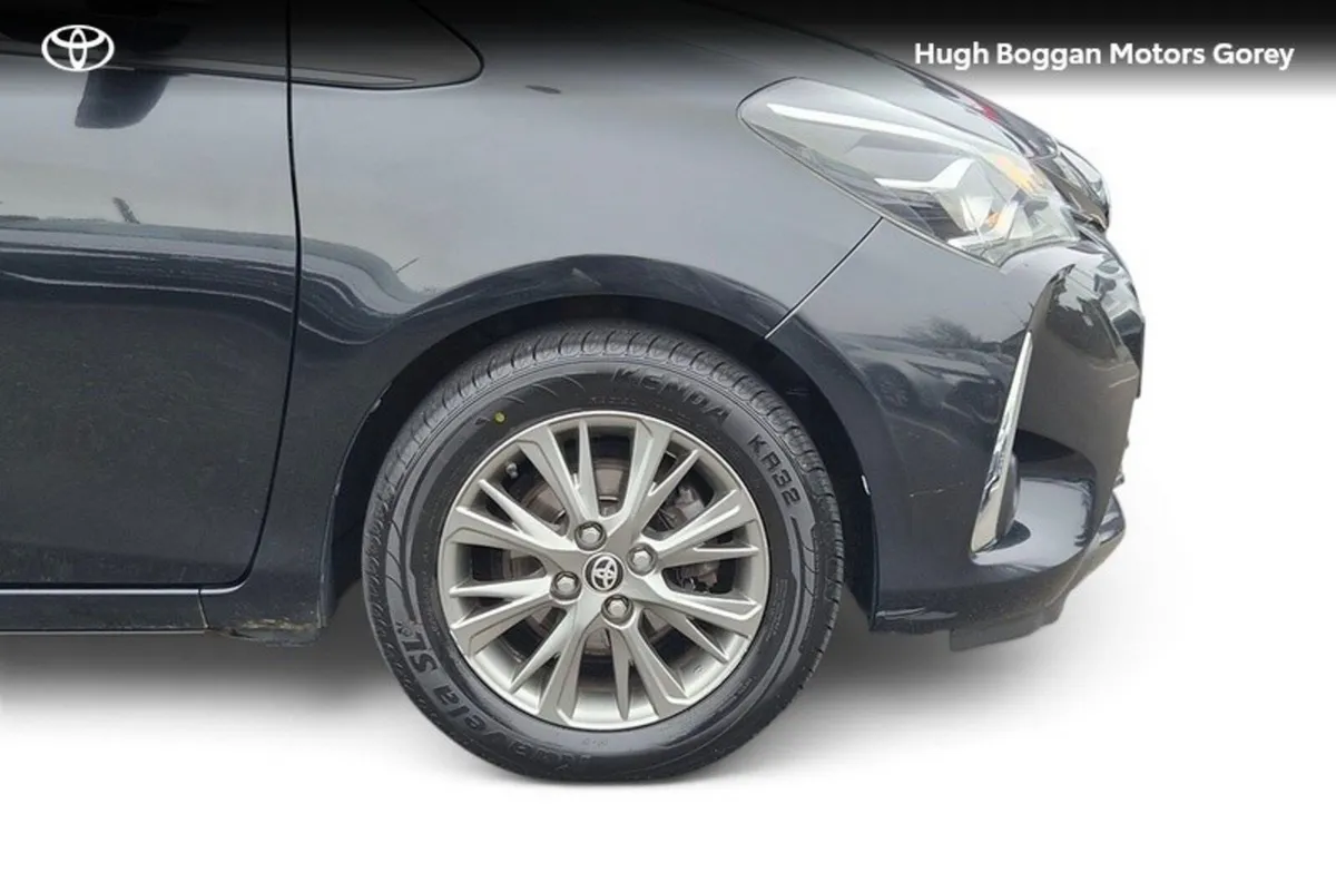 Toyota Yaris Hatchback, Petrol, 2018, Black