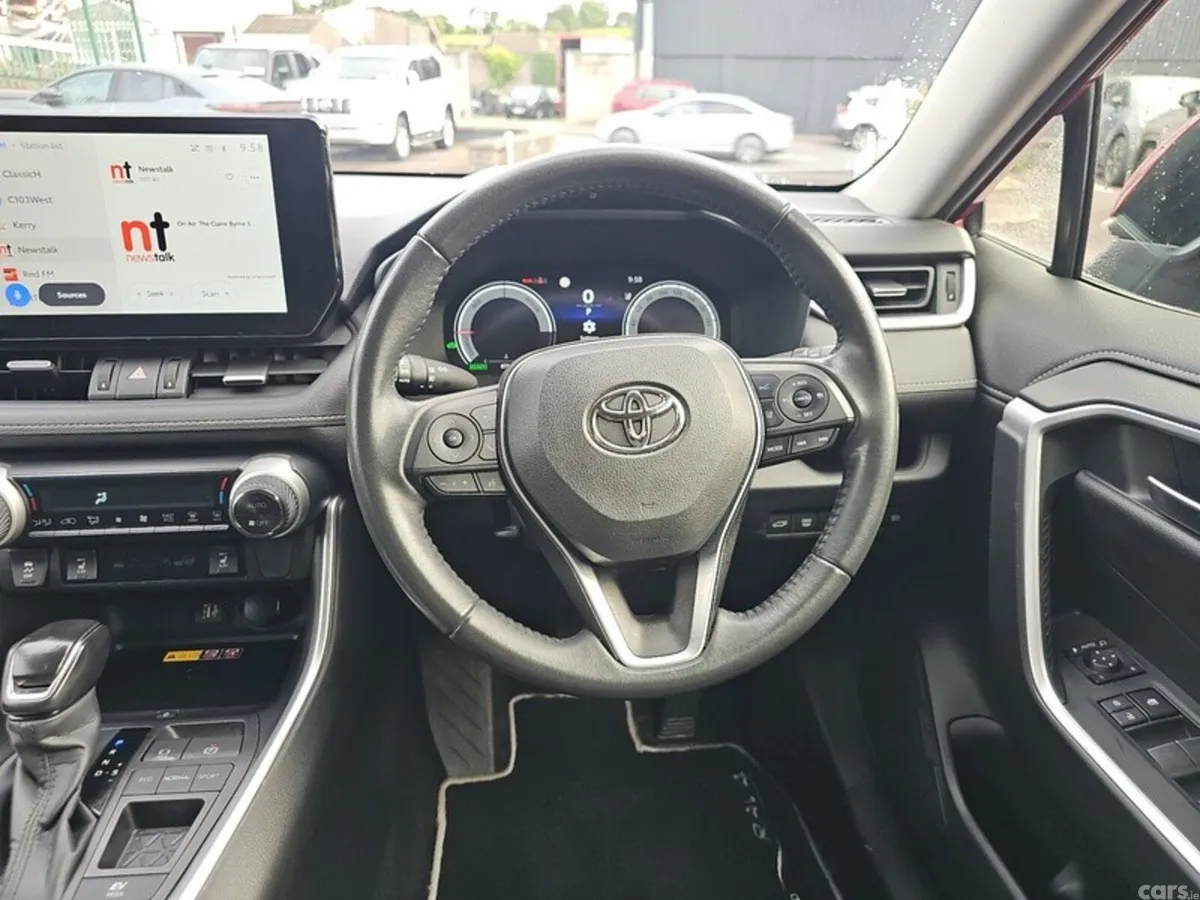 Toyota RAV4 SUV, Petrol Hybrid, 2024, Red