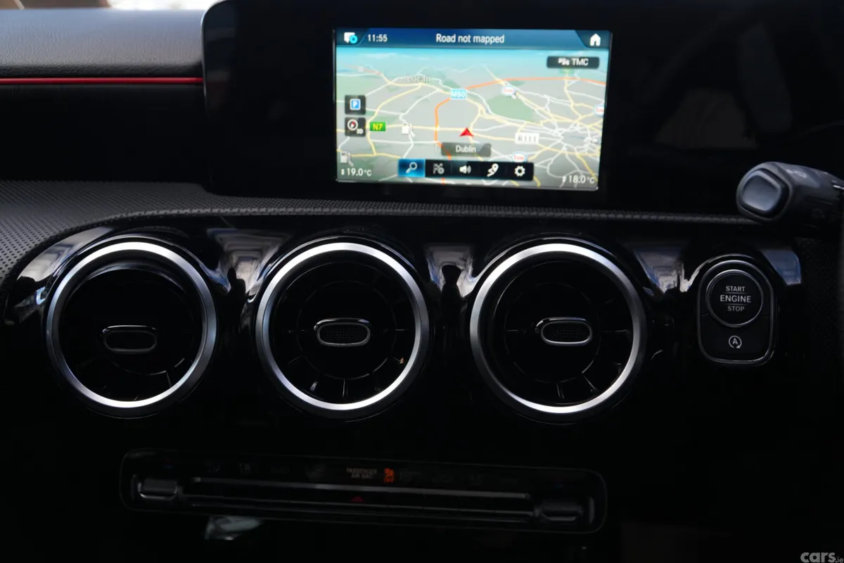 Mercedes-Benz A-Class Hatchback, Petrol, 2019, White