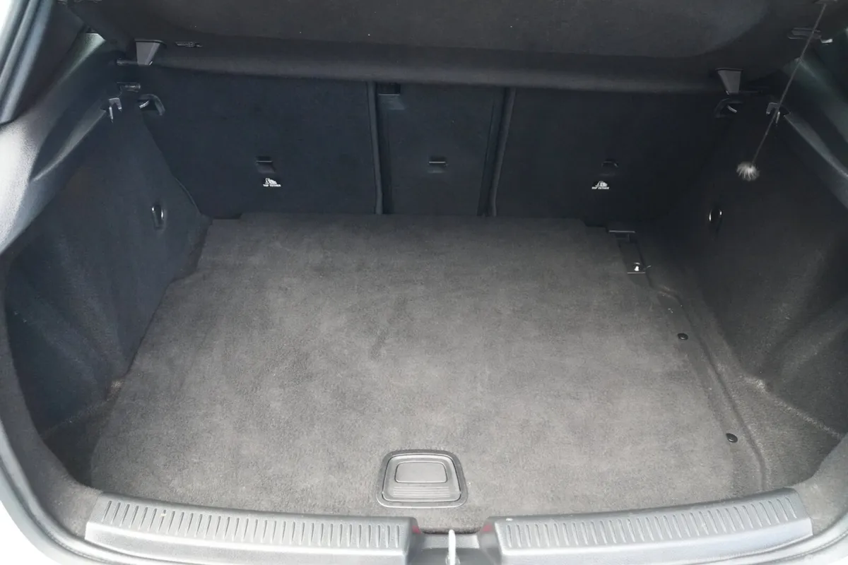 Mercedes-Benz A-Class Hatchback, Petrol, 2019, White