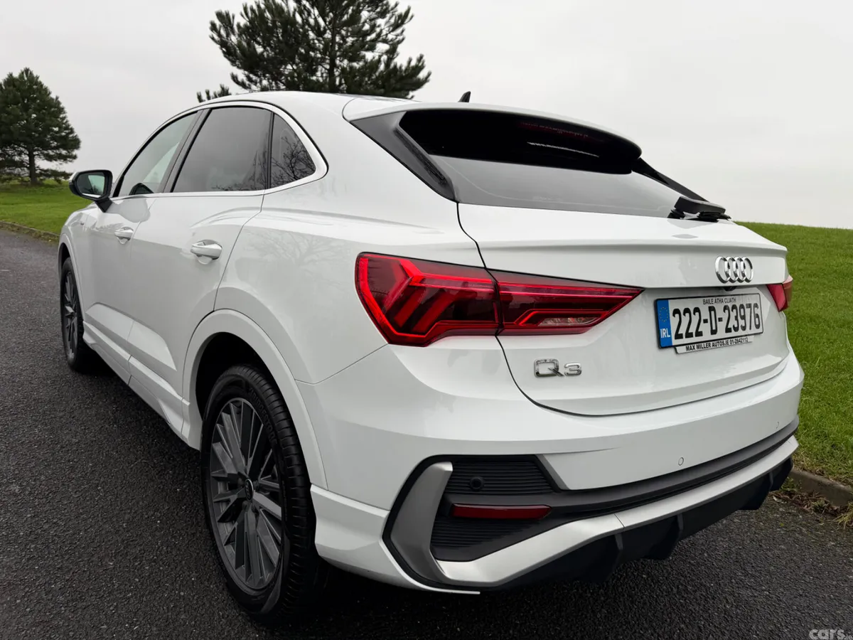 Audi Q3 SUV, Petrol, 2022, White