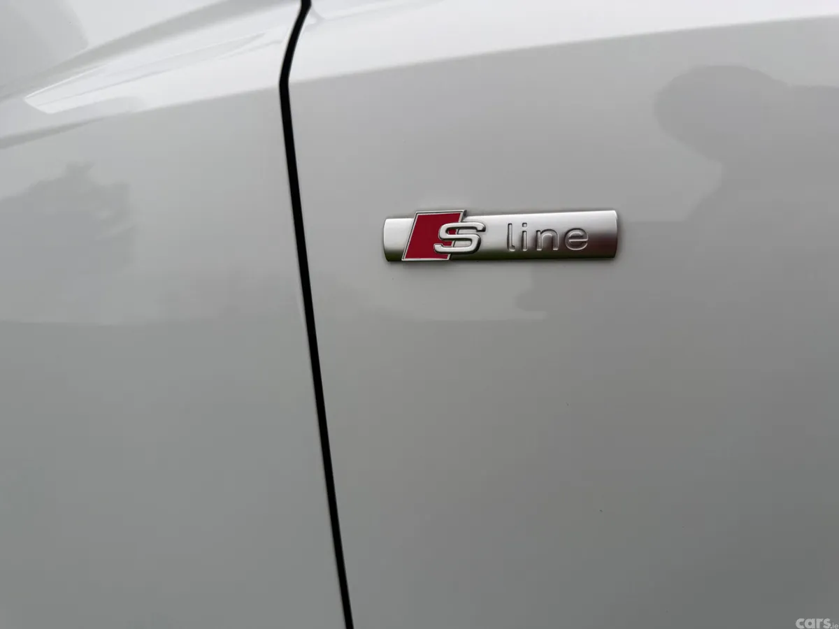 Audi Q3 SUV, Petrol, 2022, White