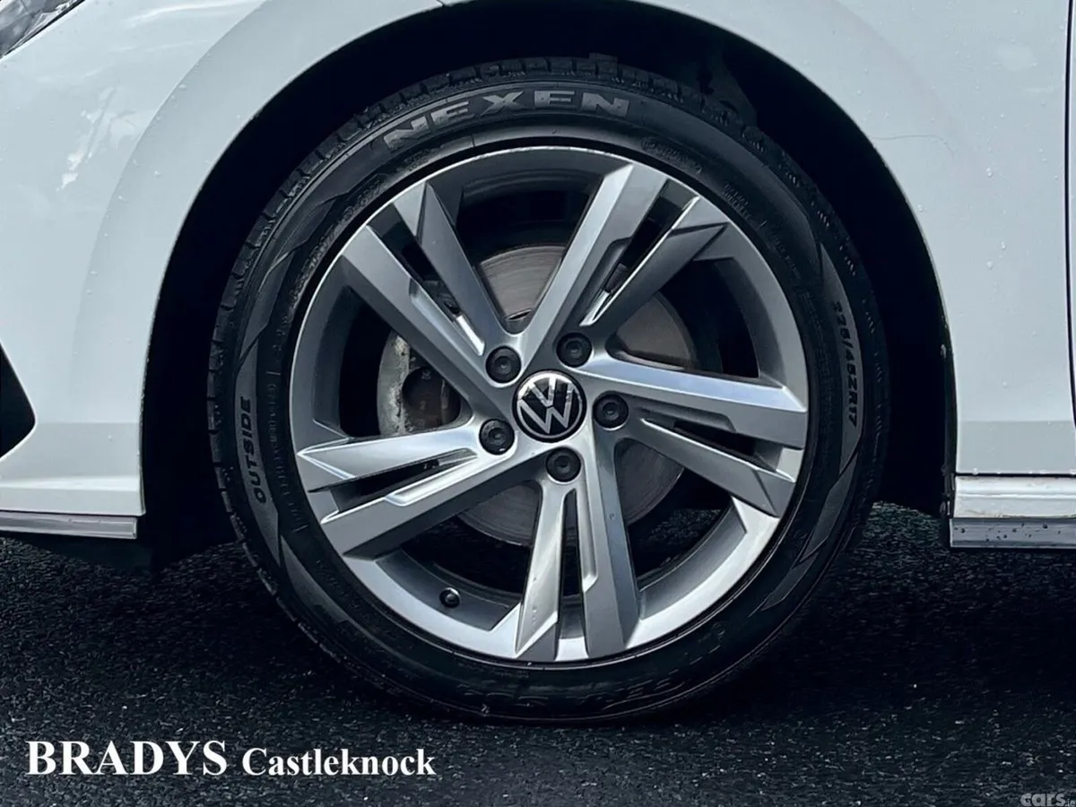 Volkswagen Golf Hatchback, Petrol, 2022, White