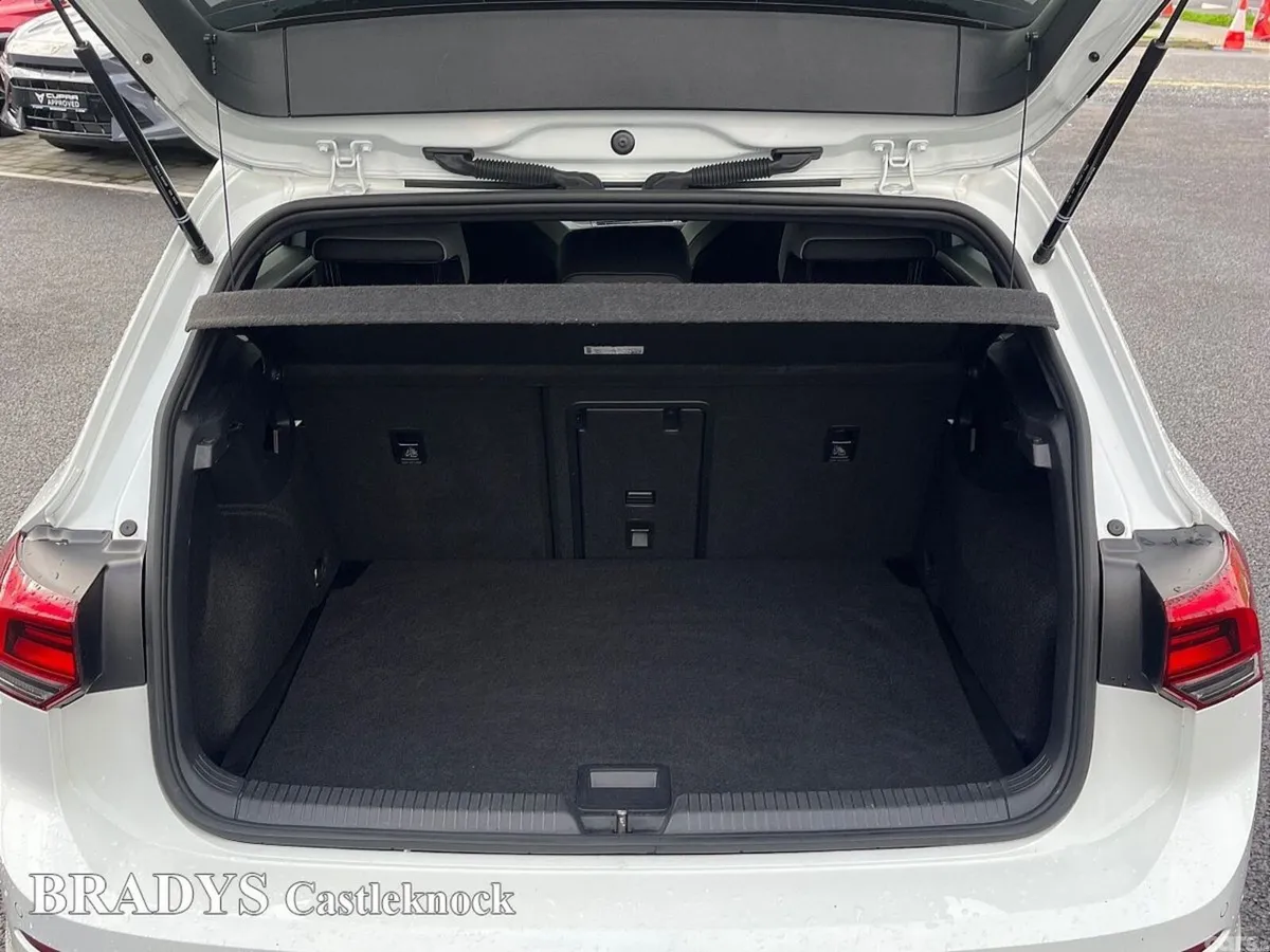 Volkswagen Golf Hatchback, Petrol, 2022, White