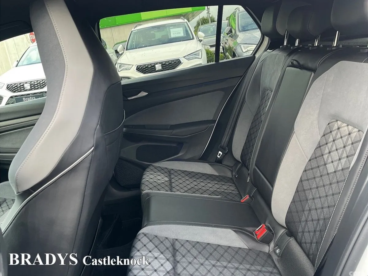 Volkswagen Golf Hatchback, Petrol, 2022, White