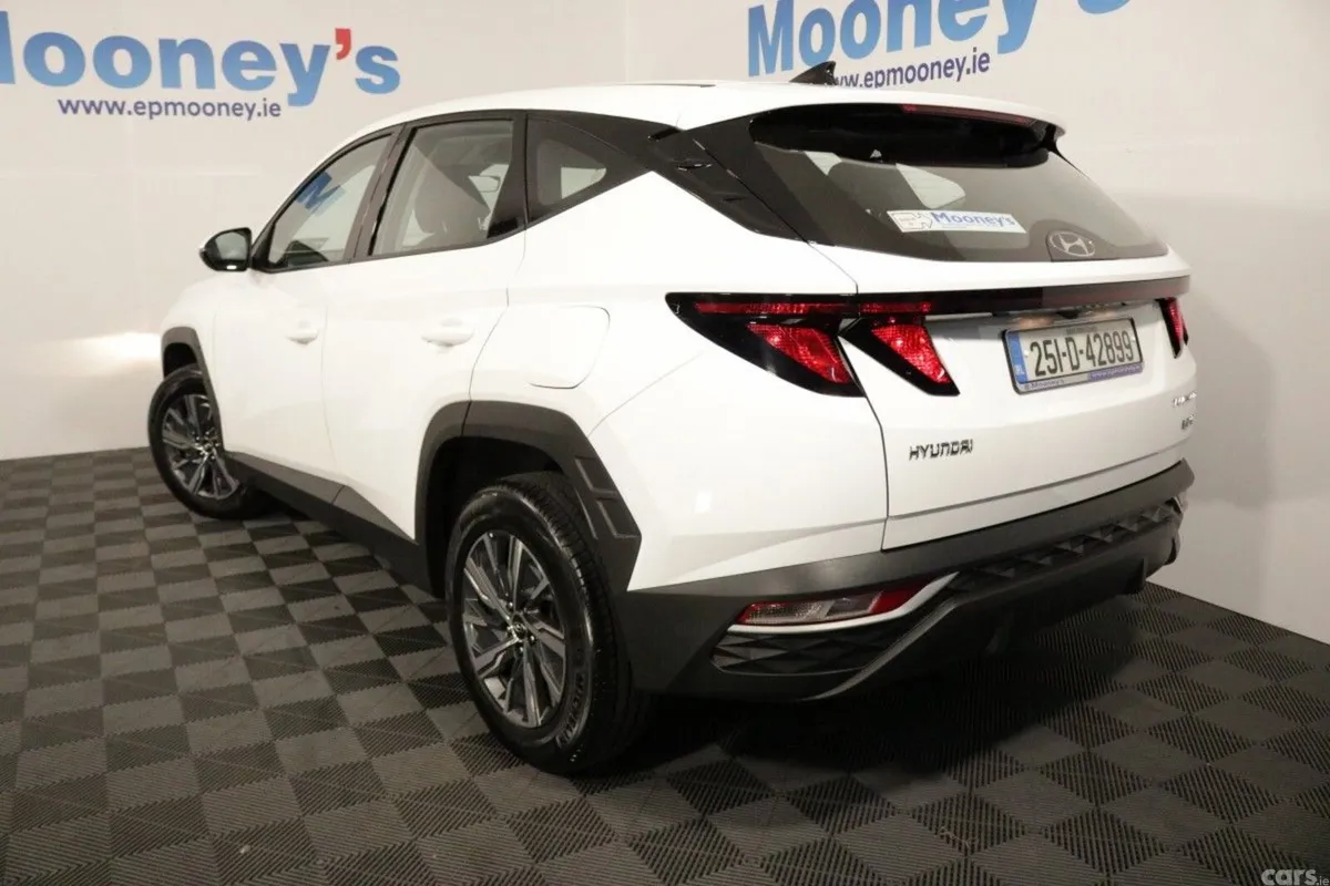Hyundai Tucson SUV, Petrol Hybrid, 2025, White