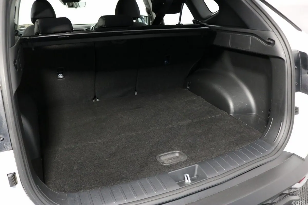 Hyundai Tucson SUV, Petrol Hybrid, 2025, White