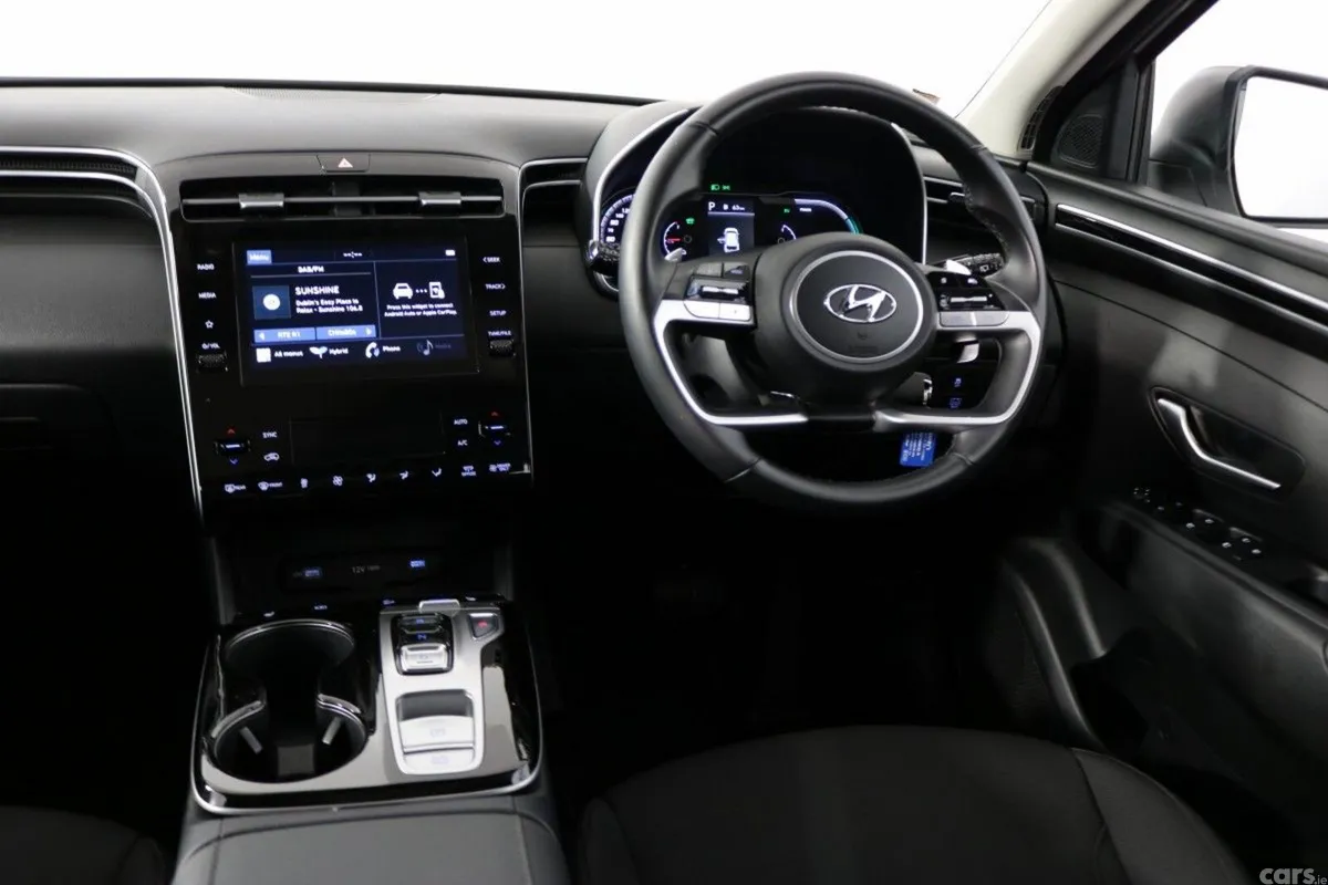 Hyundai Tucson SUV, Petrol Hybrid, 2025, White