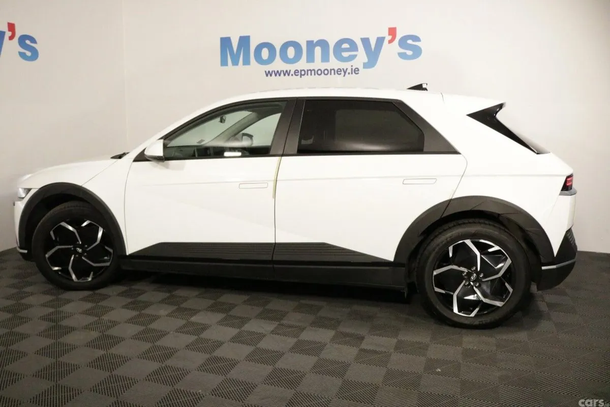 Hyundai IONIQ 5 MPV, Electric, 2024, White
