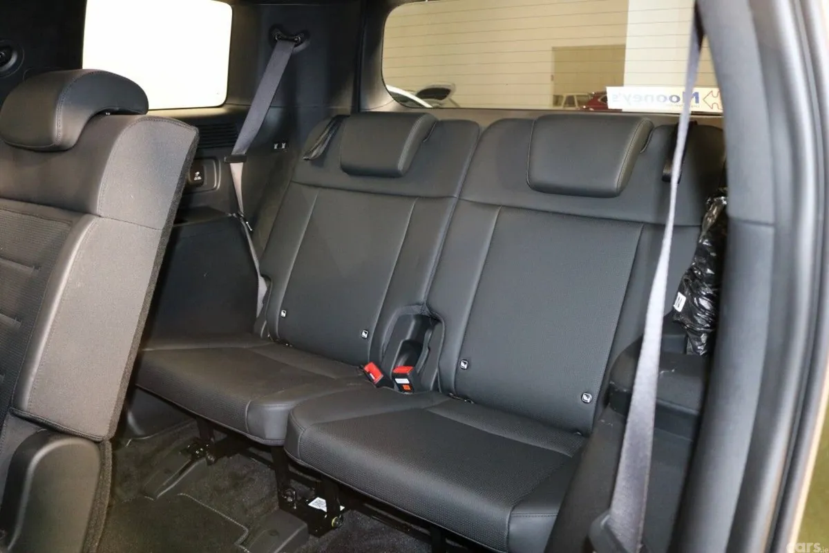 Hyundai Santa Fe SUV, Petrol Plug-in Hybrid, 2025, Green