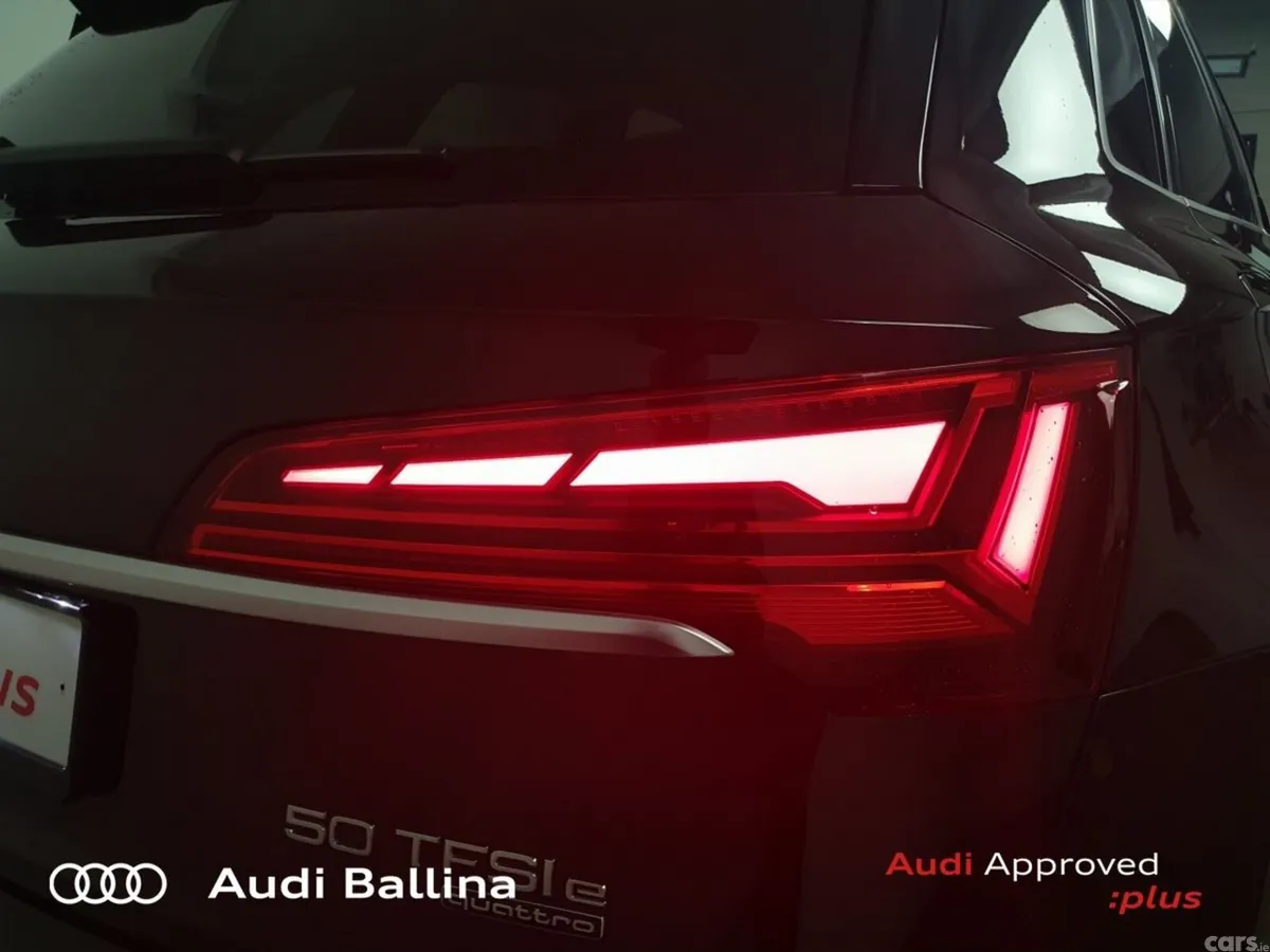 Audi Q5 SUV, Petrol Hybrid, 2023, Black