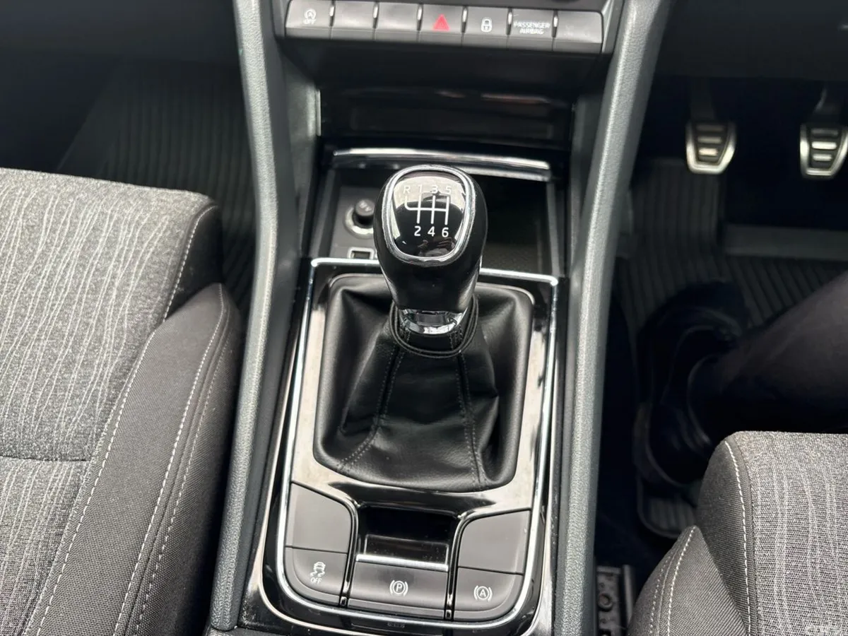 Skoda Karoq Estate, Diesel, 2019, Blue