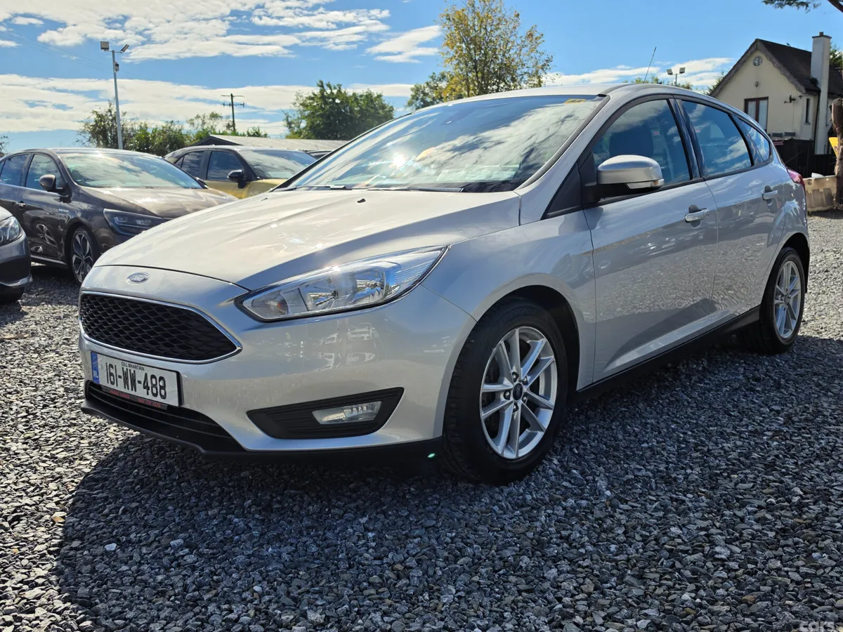 Ford Focus Hatchback, Petrol, 2016, Silver