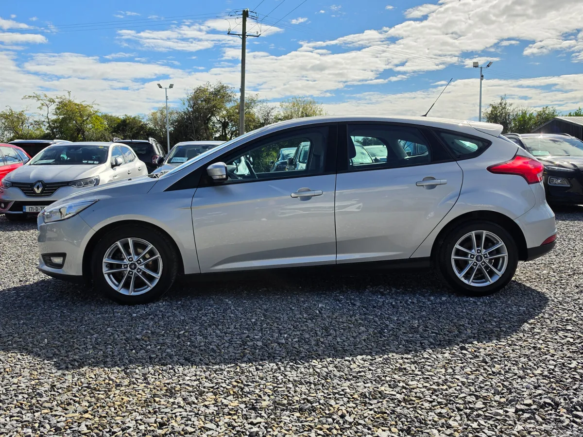 Ford Focus Hatchback, Petrol, 2016, Silver