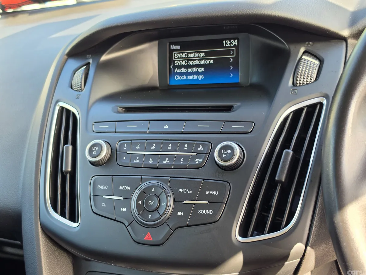 Ford Focus Hatchback, Petrol, 2016, Silver