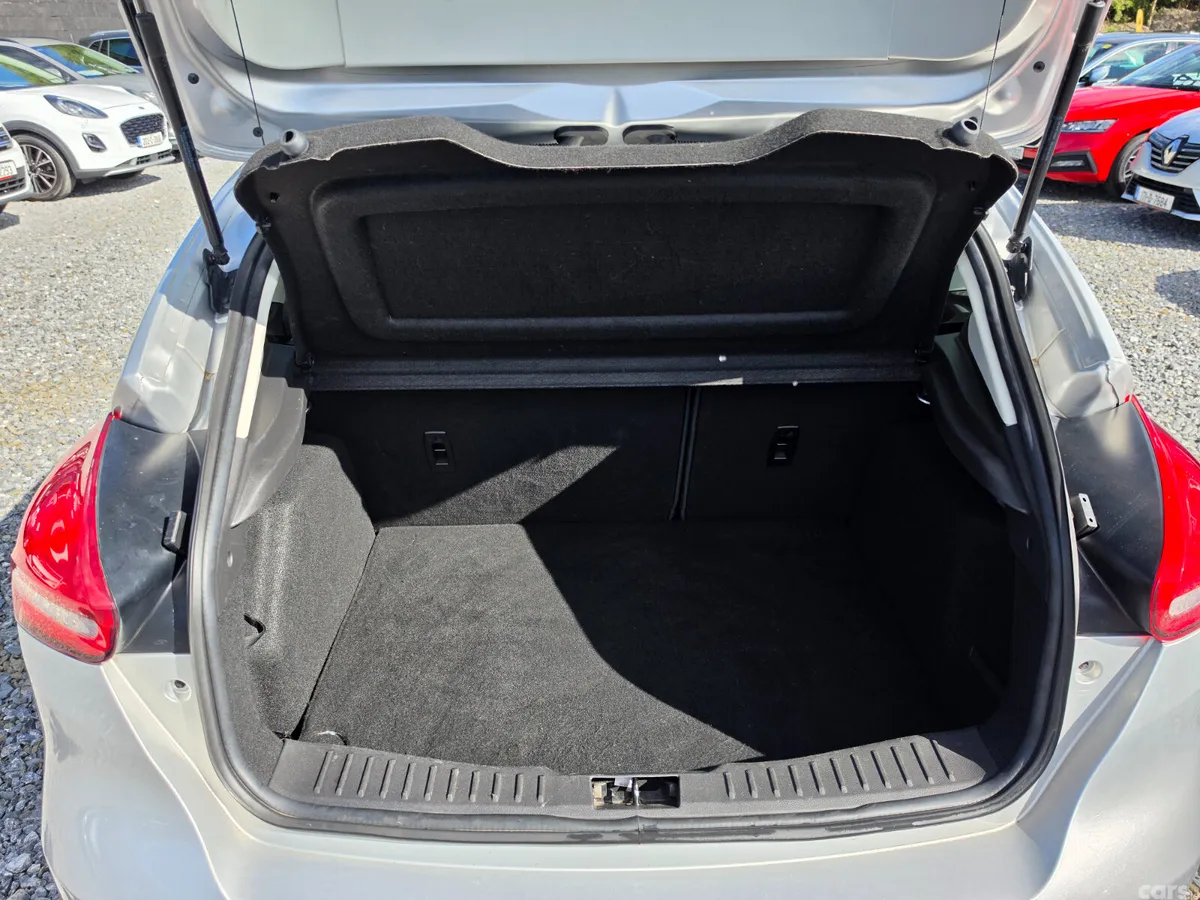 Ford Focus Hatchback, Petrol, 2016, Silver