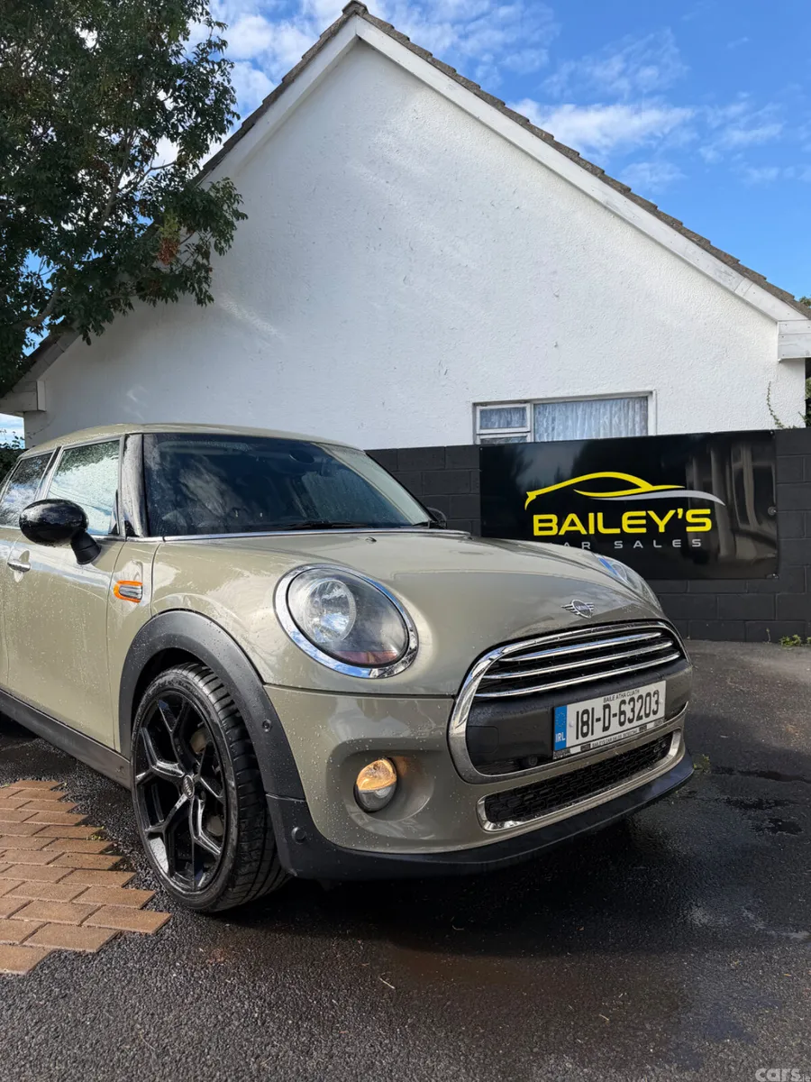 Mini Cooper Hatchback, Petrol, 2018, Grey
