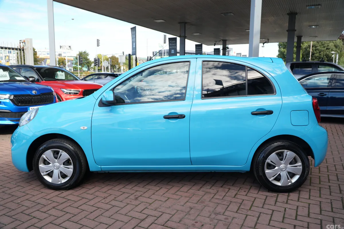 Nissan Micra Hatchback, Petrol, 2022, Blue