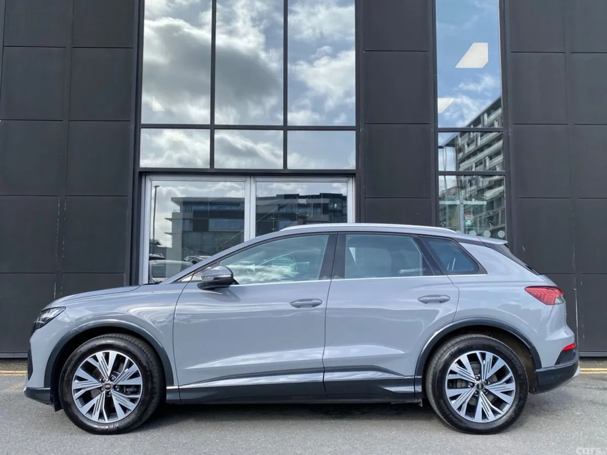 Audi Q4 e-tron Estate, Electric, 2023, Grey
