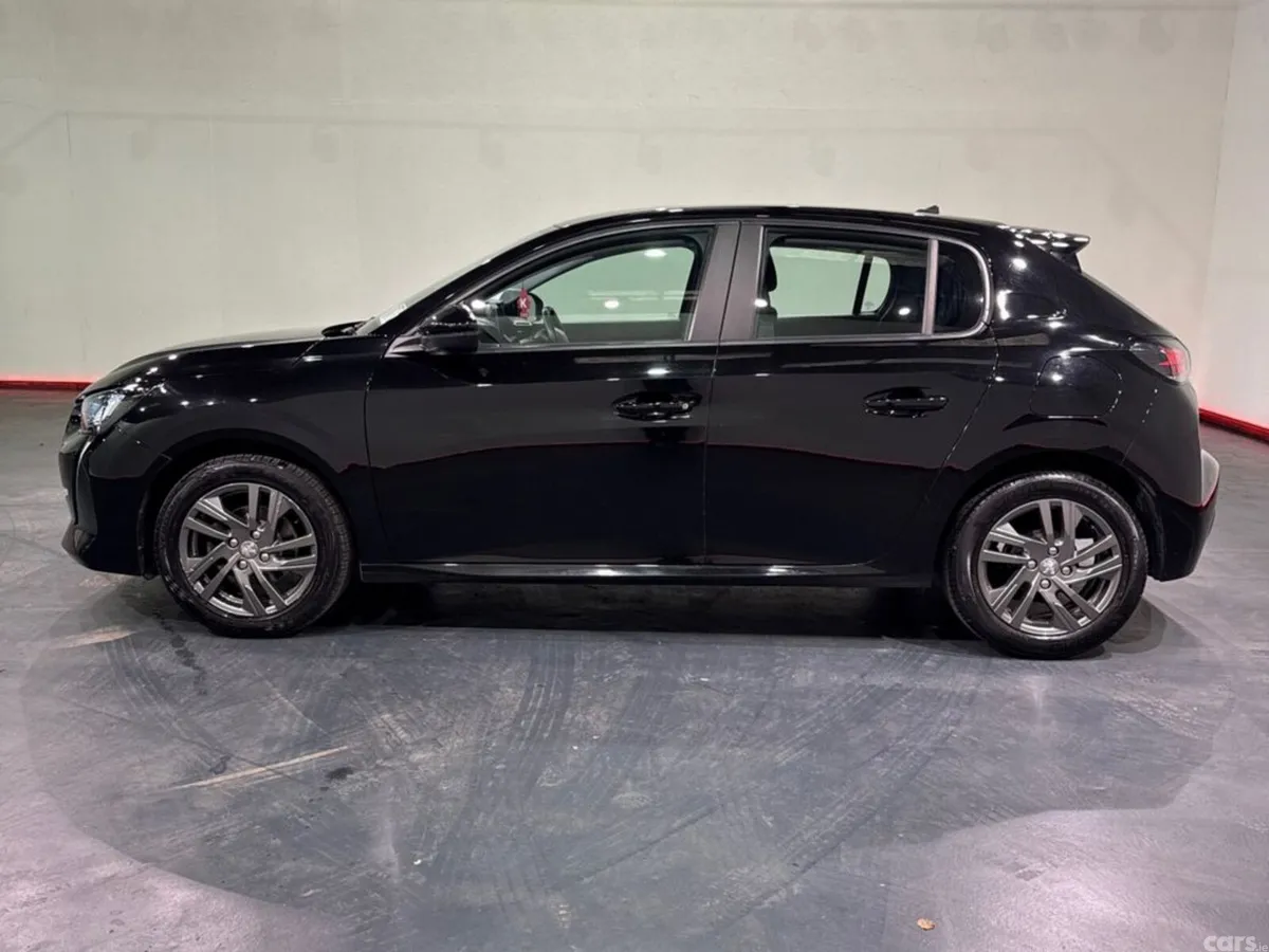 Peugeot 208 Hatchback, Petrol, 2022, Black
