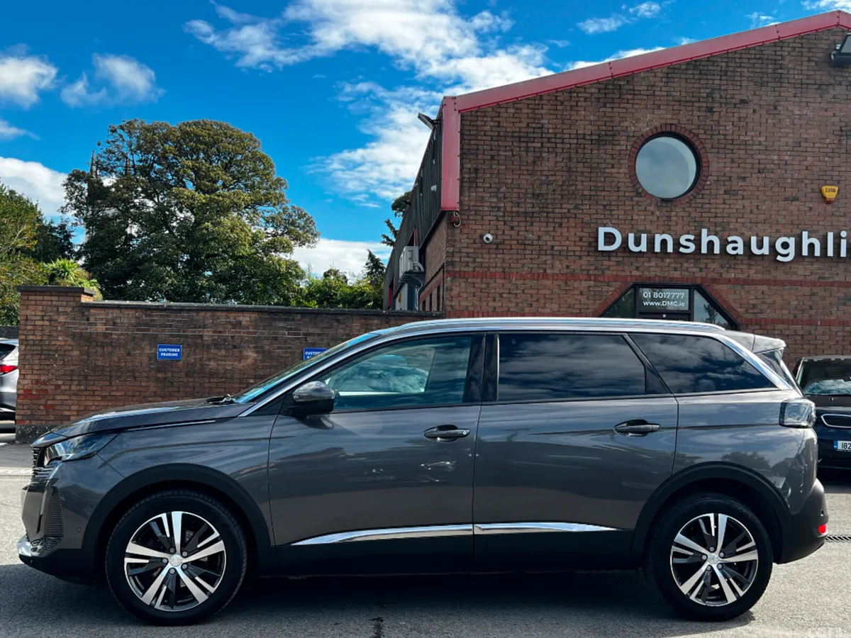 Peugeot 5008 MPV, Diesel, 2021, Grey