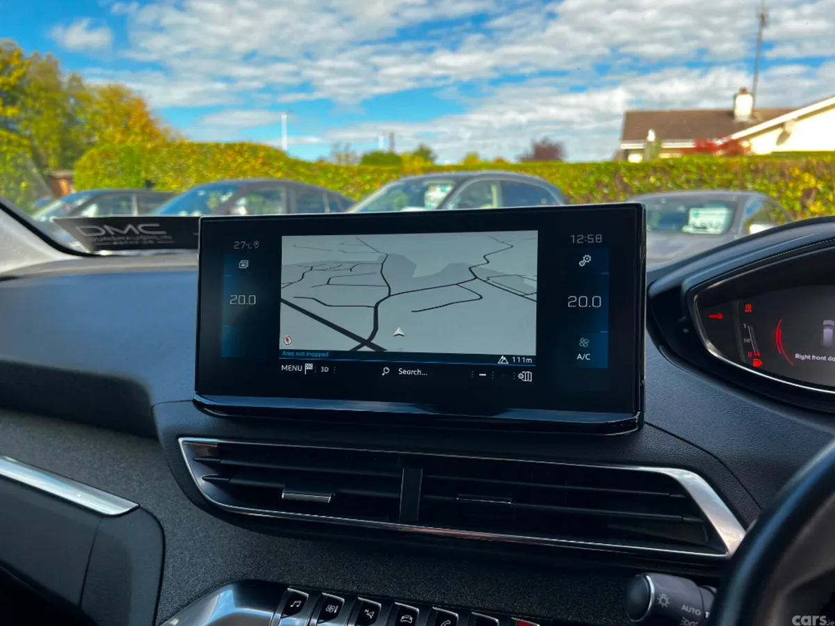 Peugeot 5008 MPV, Diesel, 2021, Grey