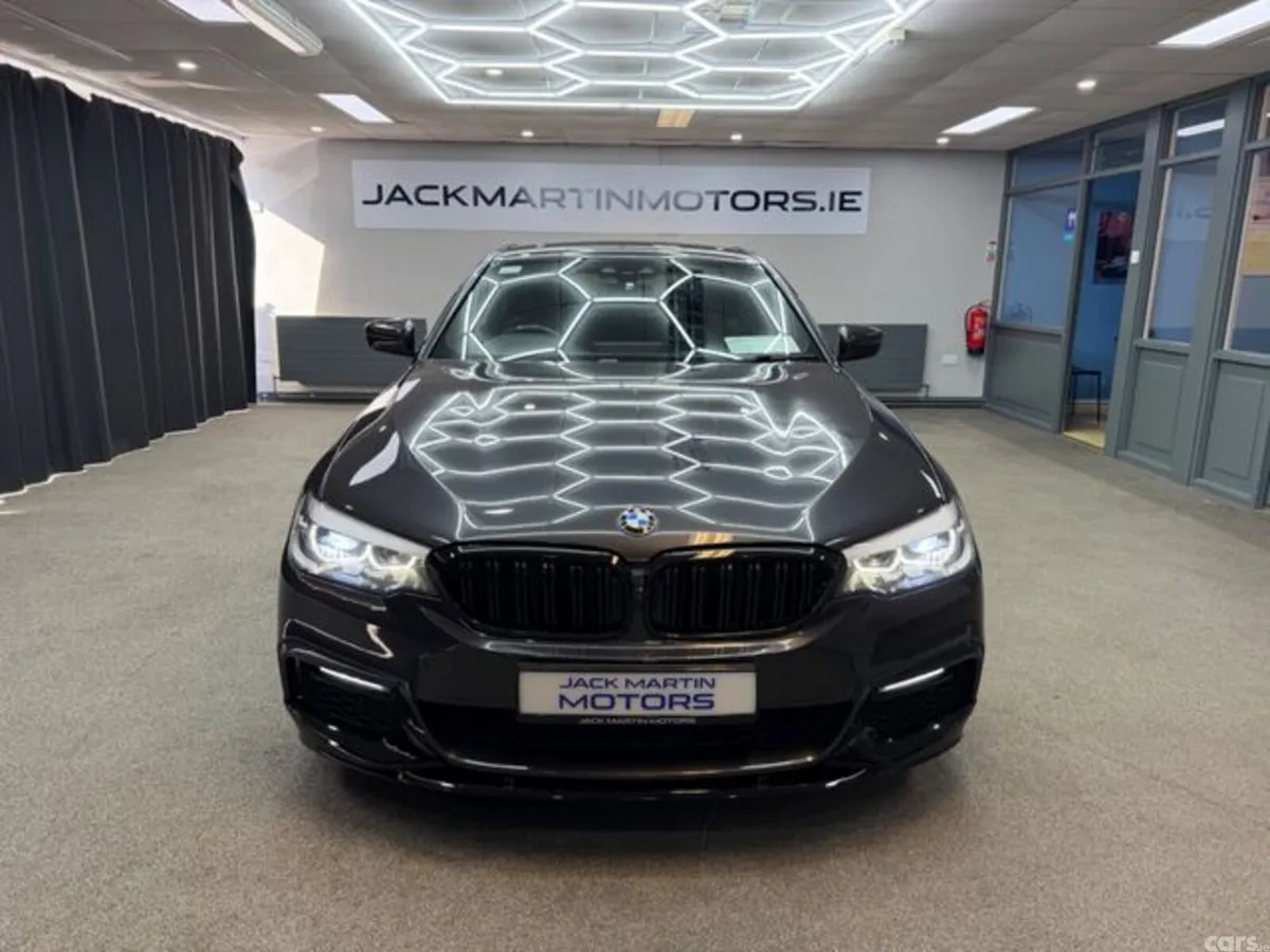 BMW 5-Series Saloon, Petrol Plug-in Hybrid, 2018, Grey
