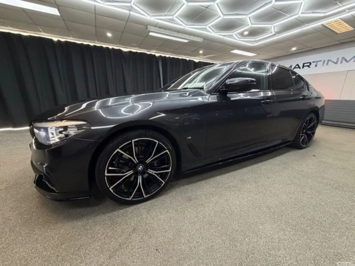 BMW 5-Series Saloon, Petrol Plug-in Hybrid, 2018, Grey
