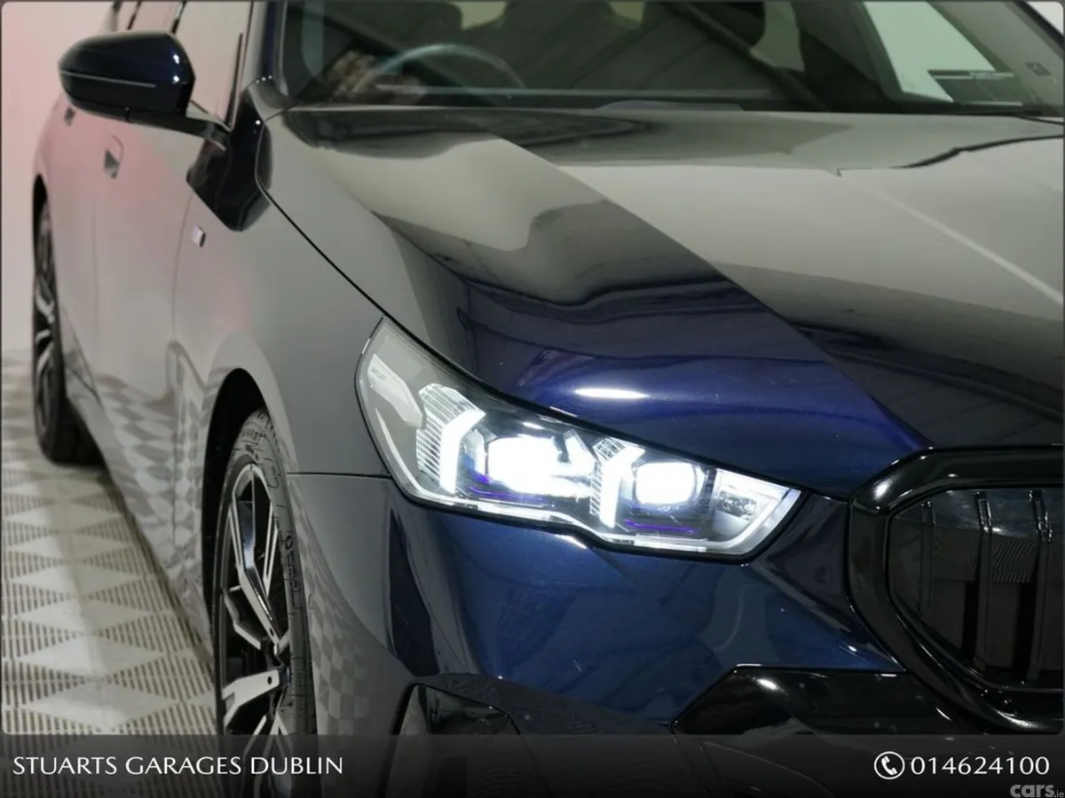 BMW 5-Series Estate, Petrol Plug-in Hybrid, 2025, Black
