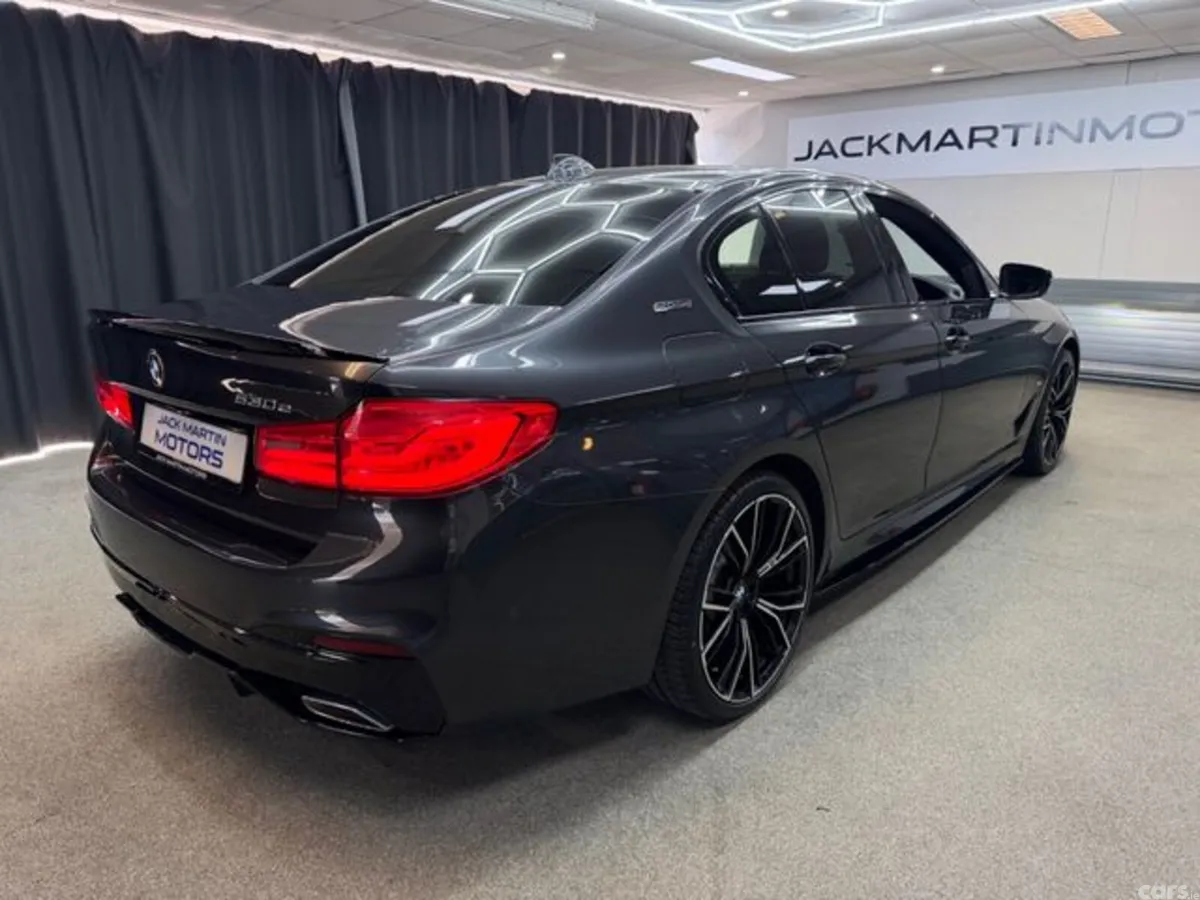 BMW 5-Series Saloon, Petrol Plug-in Hybrid, 2018, Grey