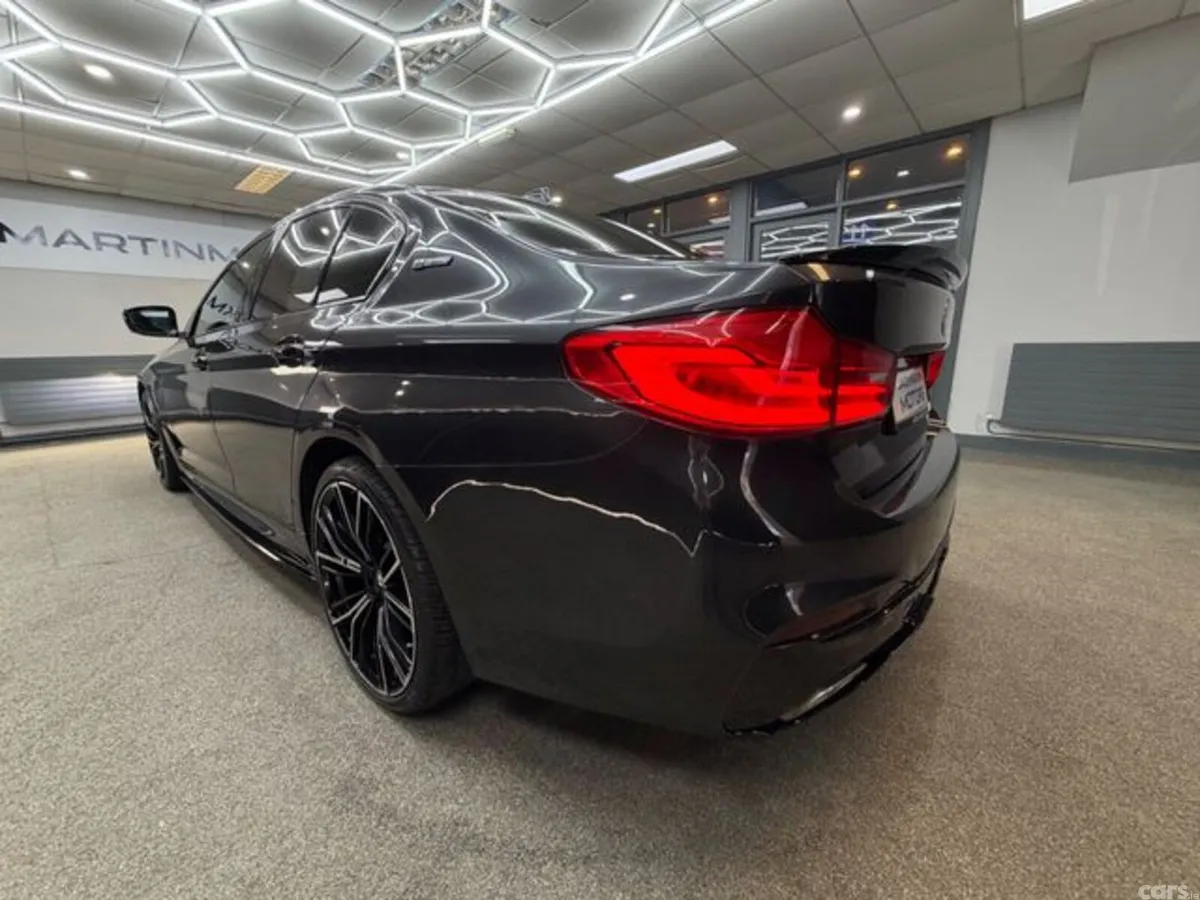 BMW 5-Series Saloon, Petrol Plug-in Hybrid, 2018, Grey