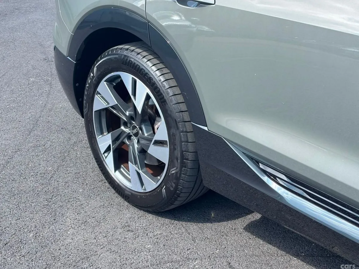 Audi Q8 e-tron Estate, Electric, 2023, Grey
