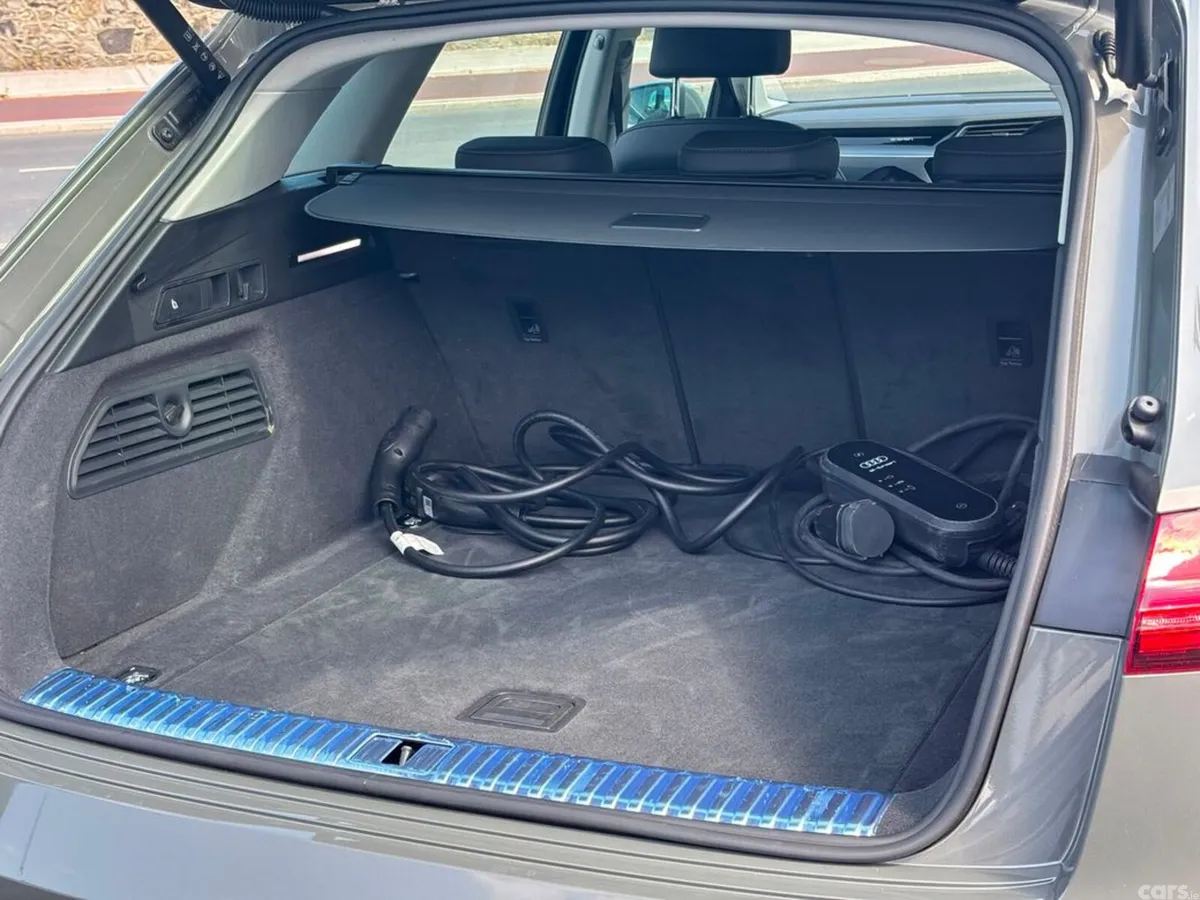 Audi Q8 e-tron Estate, Electric, 2023, Grey