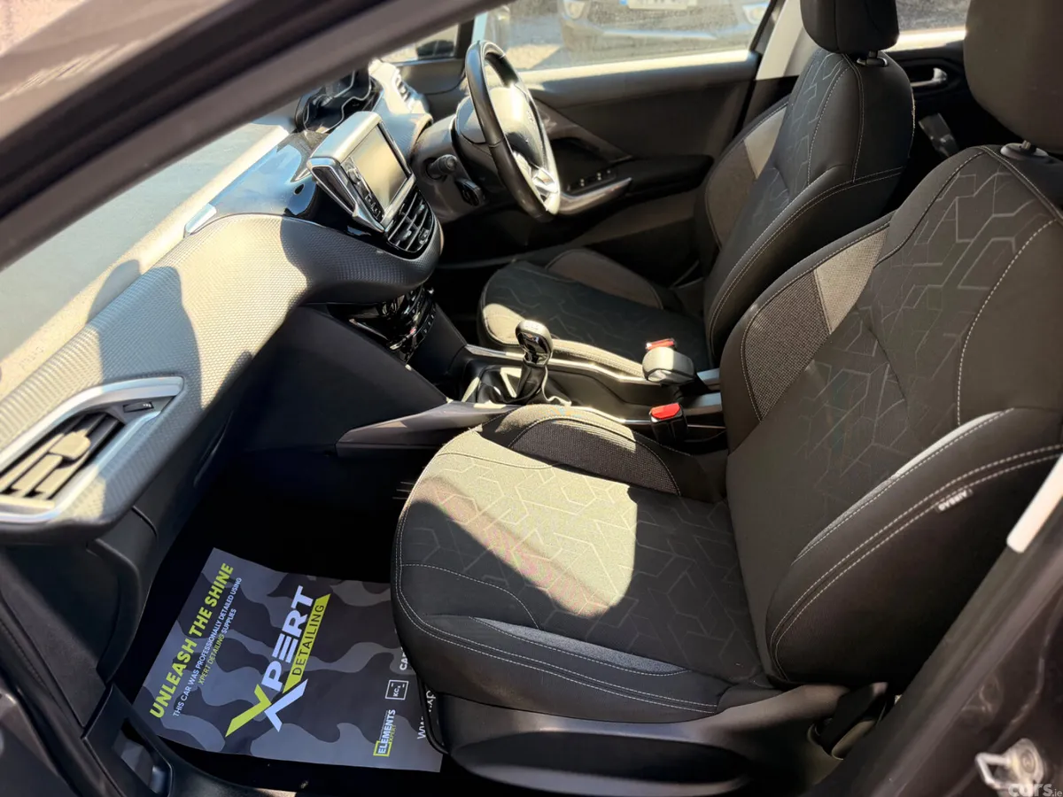 Peugeot 2008 Estate, Diesel, 2017, Grey