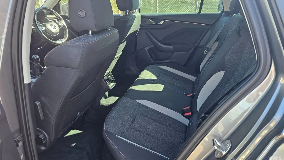 Skoda Kamiq Hatchback, Petrol, 2022, Grey