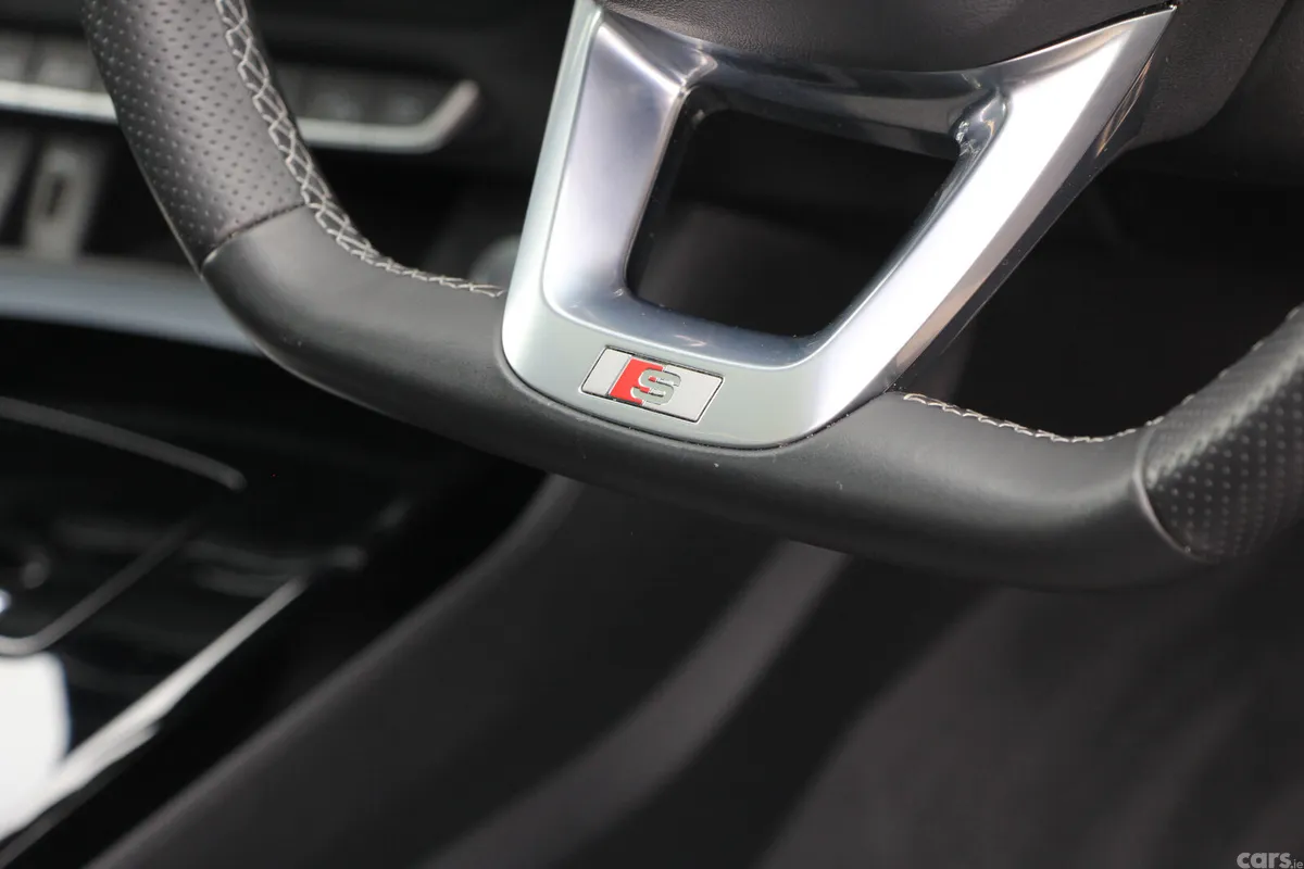 Audi Q5 SUV, Diesel, 2021, Blue