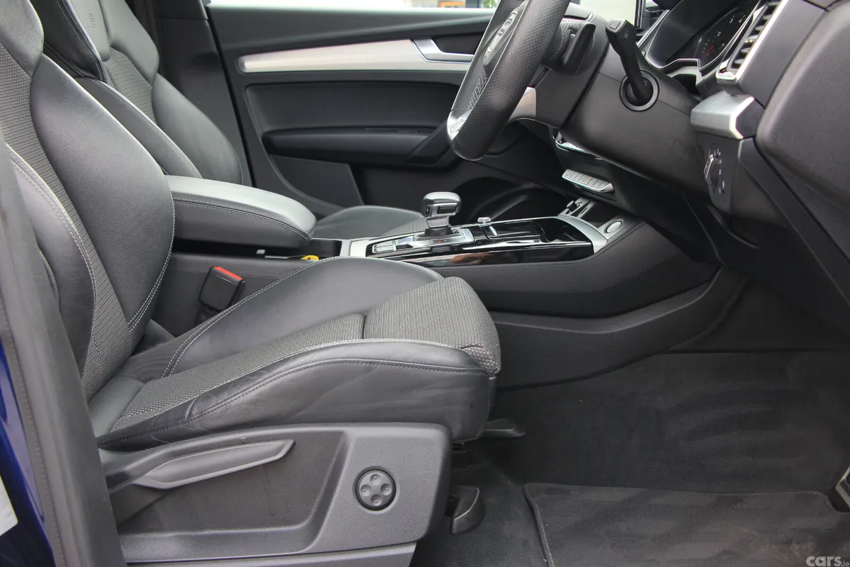 Audi Q5 SUV, Diesel, 2021, Blue