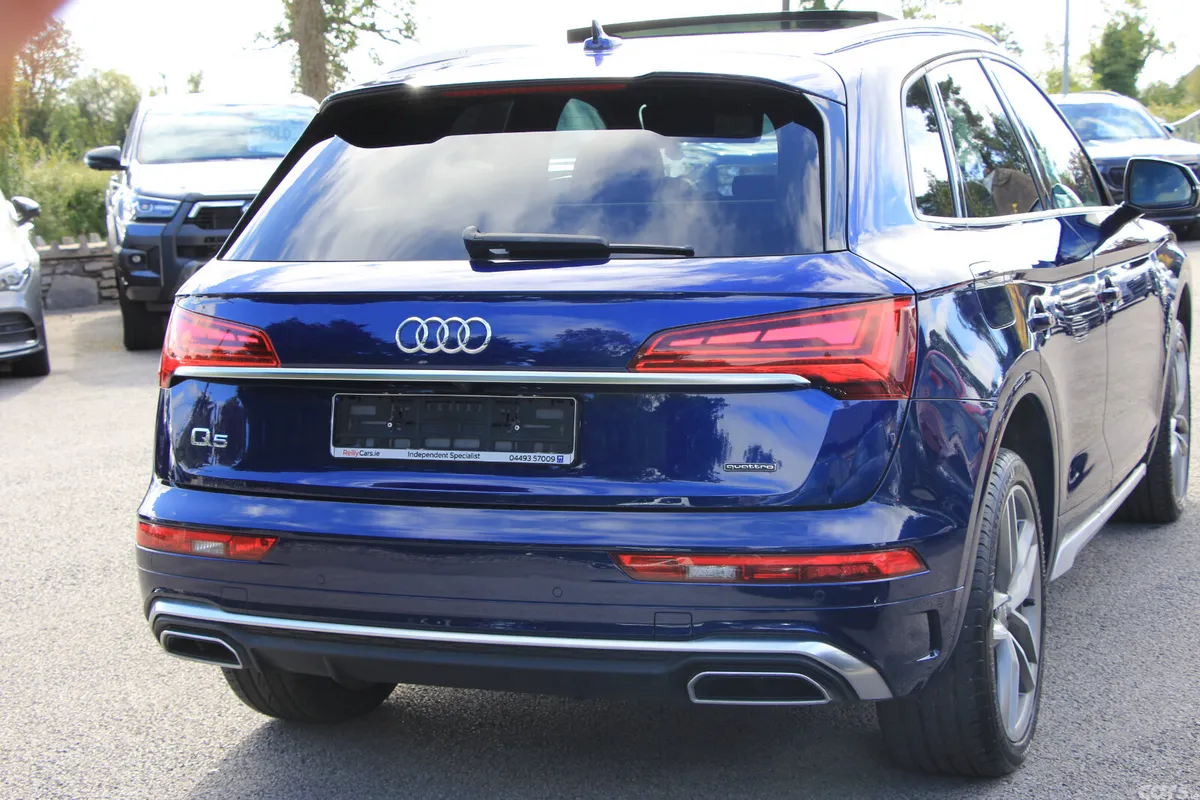 Audi Q5 SUV, Diesel, 2021, Blue