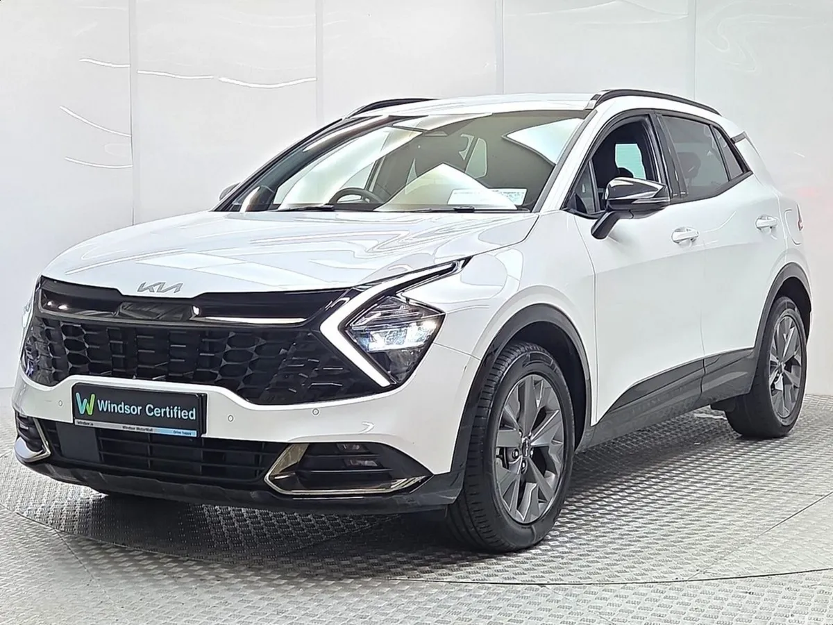Kia Sportage SUV, Petrol Hybrid, 2024, White