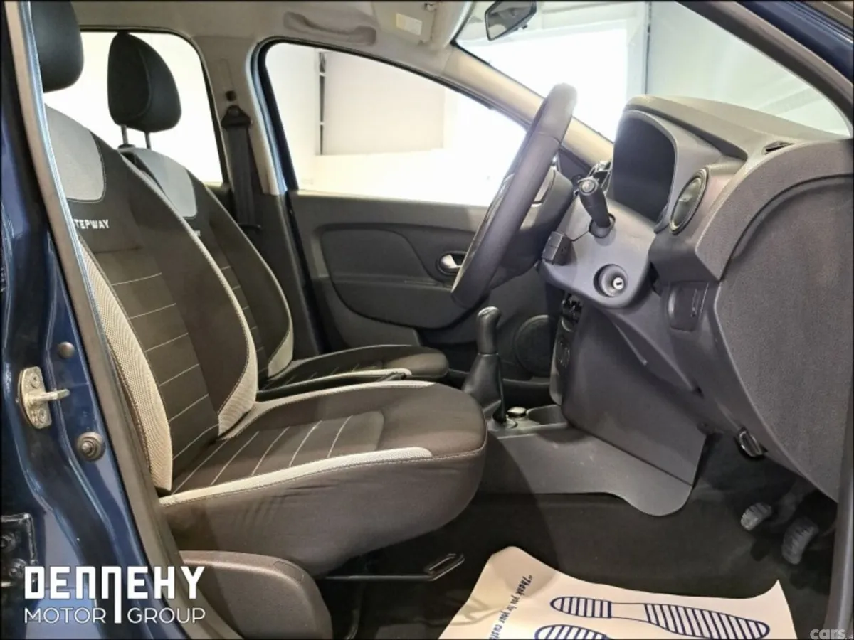 Dacia Sandero Stepway Hatchback, Diesel, 2018, Blue