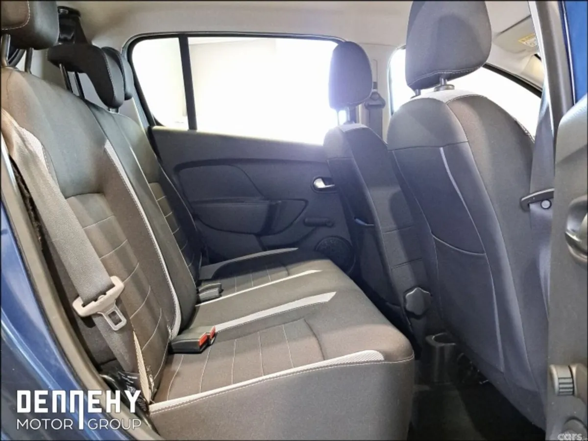 Dacia Sandero Stepway Hatchback, Diesel, 2018, Blue