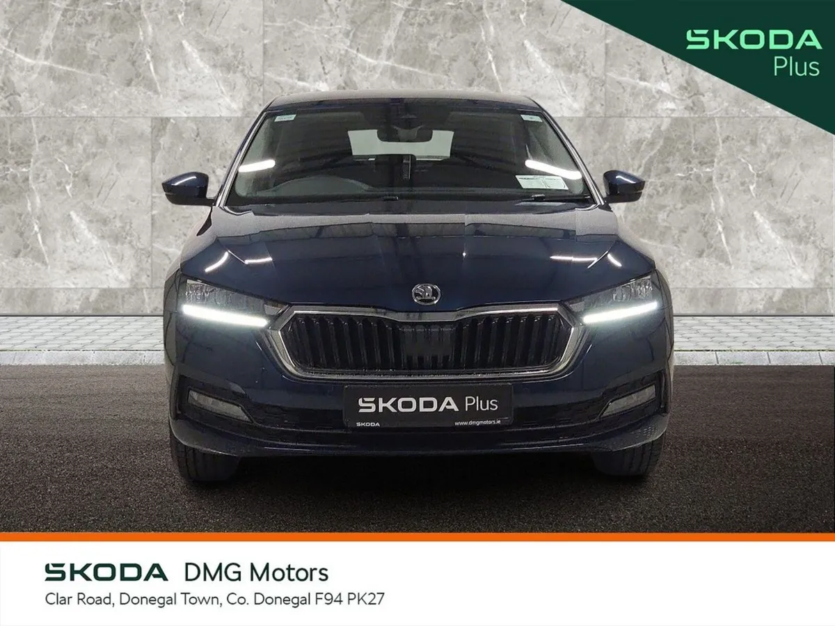 Skoda Octavia Saloon, Diesel, 2024, Blue