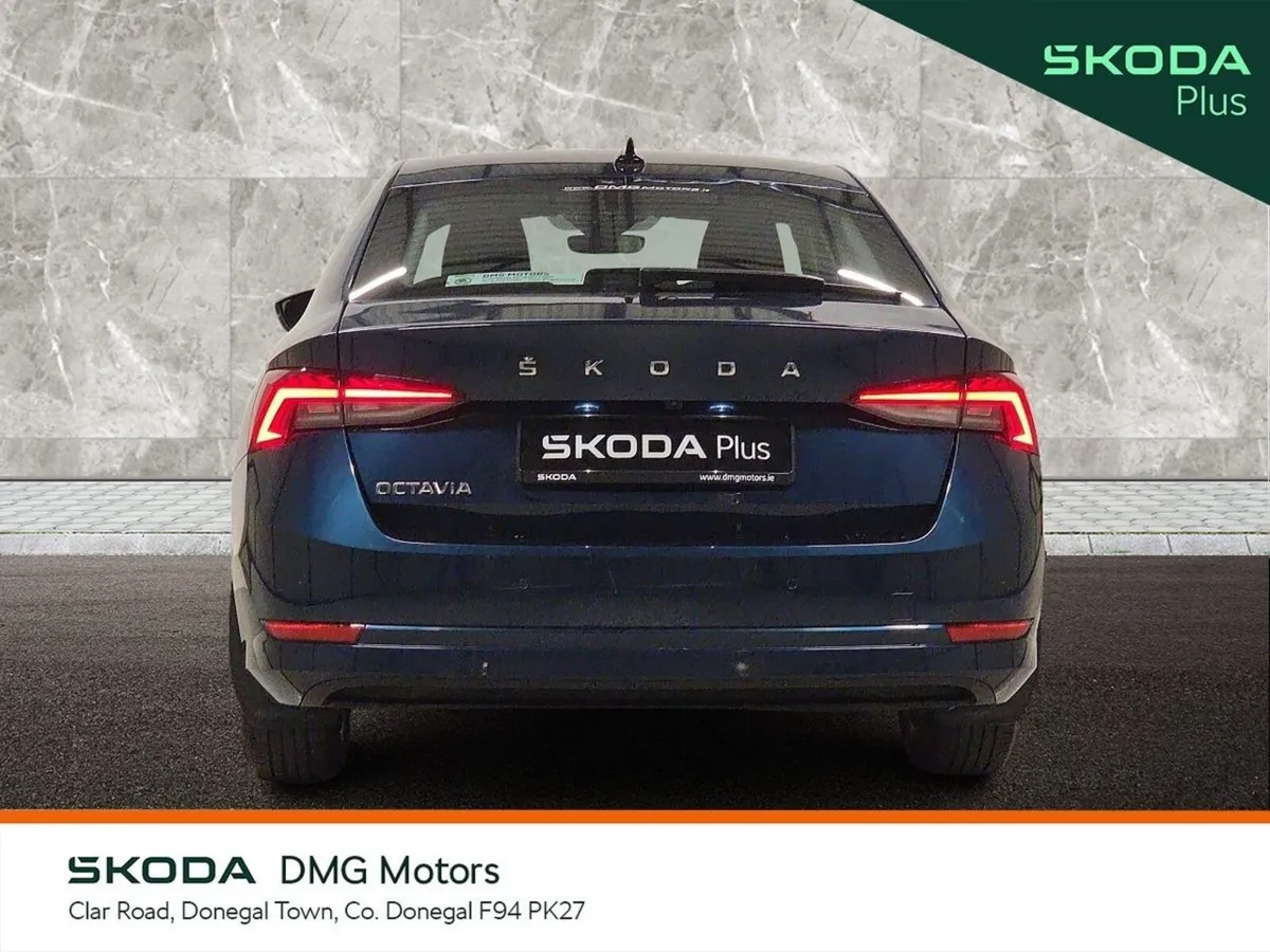 Skoda Octavia Saloon, Diesel, 2024, Blue