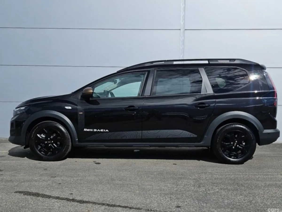 Dacia Jogger MPV, Petrol Hybrid, 2026, Black