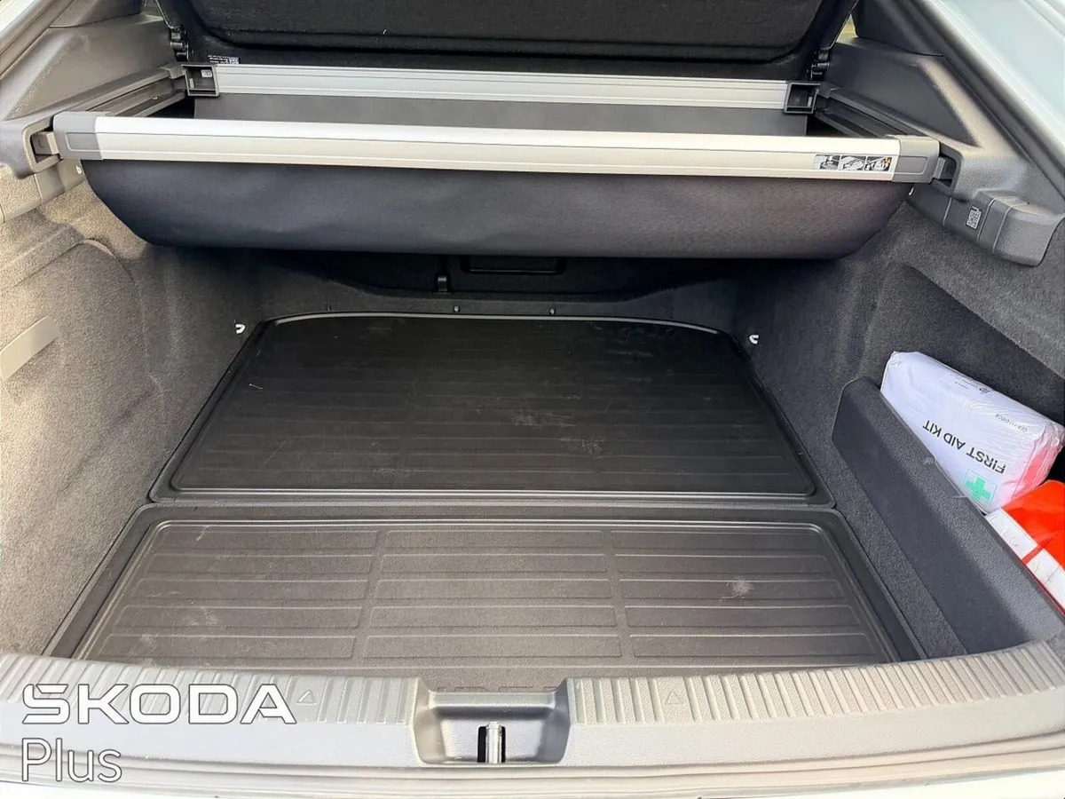 Skoda Superb Saloon, Diesel, 2026, White