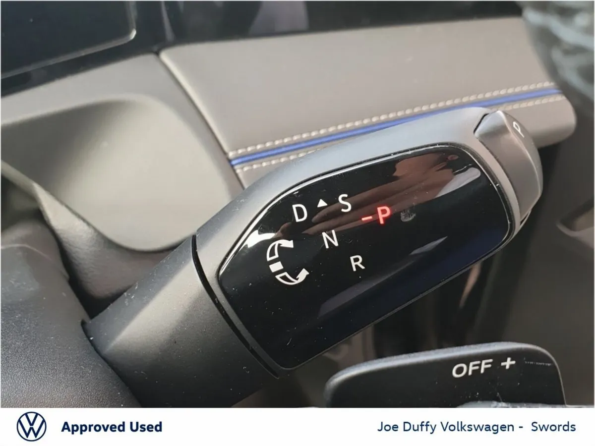 Volkswagen Tiguan SUV, Petrol Plug-in Hybrid, 2025, Black